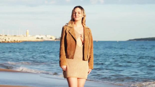 Alice Guerlin – 33, is teaming up again with J&M! | JacquieEtMichelTV