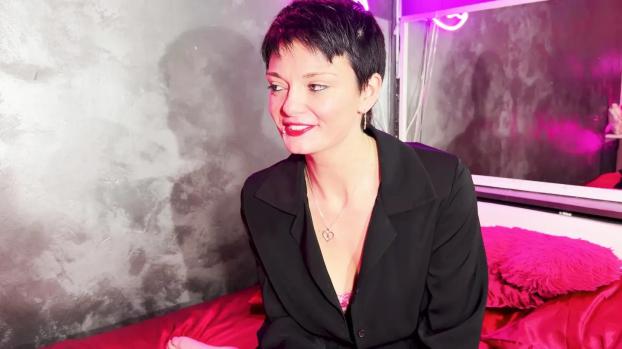 Angel – Allows himself to go further into hardcore | JacquieEtMichelTV