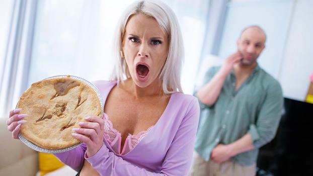 La Petite Blonde – American Tart | PegasProductions