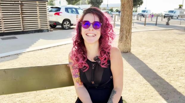Magdalena Medusa – 29 years old, from Dijon! | JacquieEtMichelTV