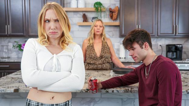Mckenna Lynn – I Want Stepbros Big Dick To Make Me Cry | StepSiblingsCaught